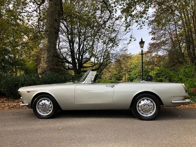 Alfa romeo 2600 spider auj8jxiaqi9xhnhi6343x