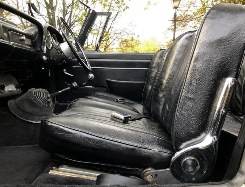 Alfa romeo 2600 spider s7fzqxdas vxfmnqm4y9g