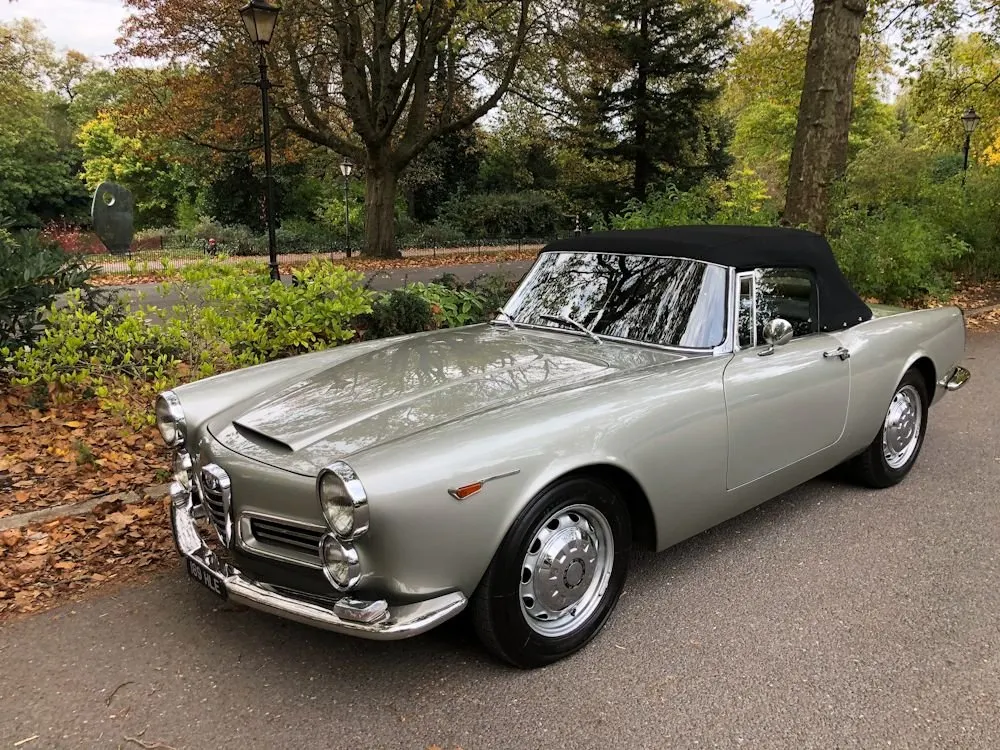 Alfa romeo 2600 spider uqyhev6q  gqytybgmn 5