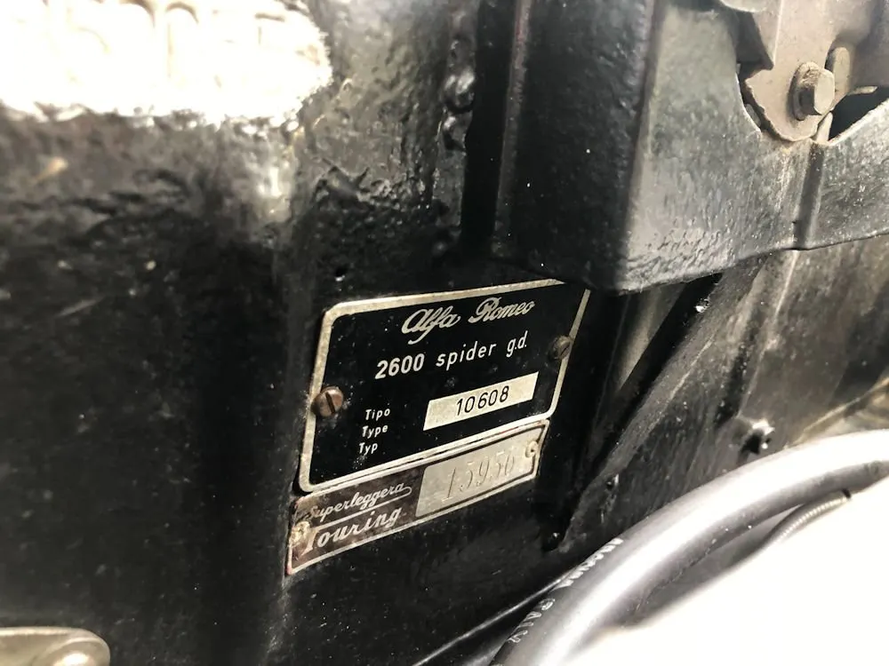 Alfa romeo 2600 spider lfnoqwtp2zv vetfvtb2n