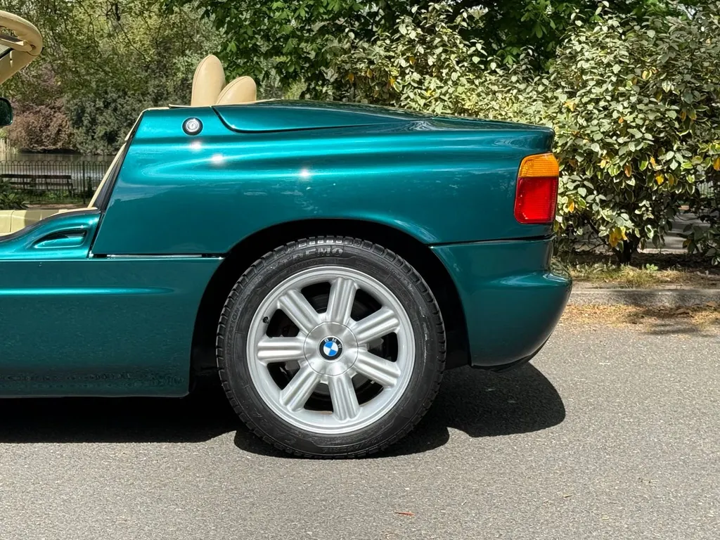 Bmw z1 6djini4jmwjwszxujiocq