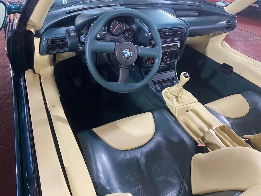 Bmw z1 7oohdo0fxuzuq5kxcegqk