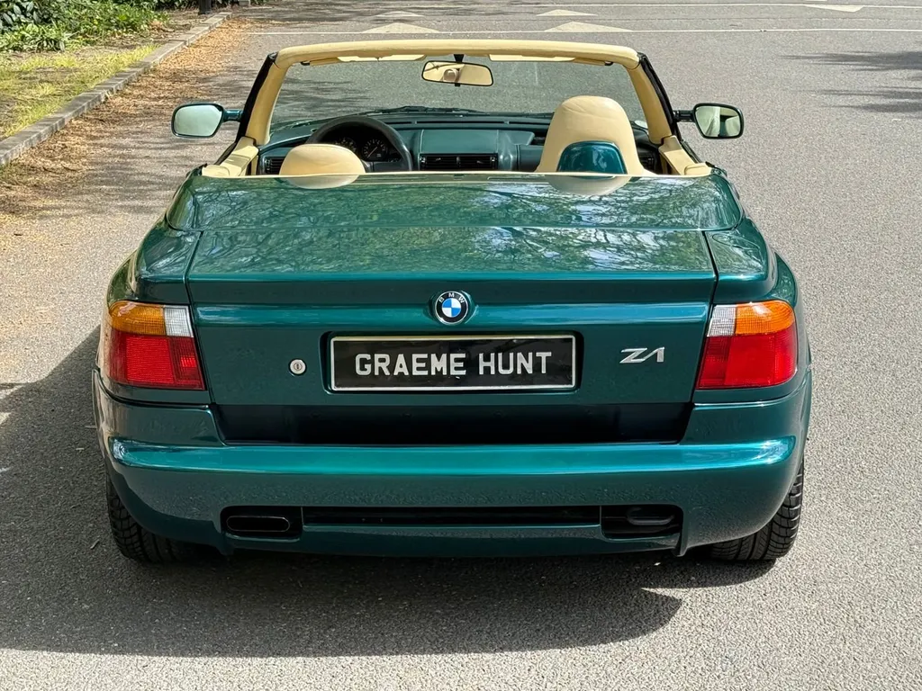Bmw z1 cjmhoaqmo q9hariera7c