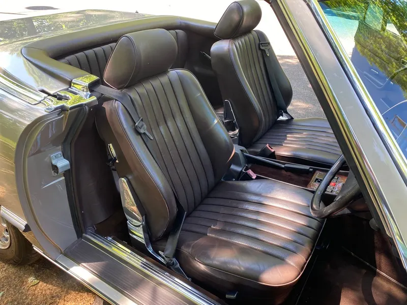Mercedes benz sl series 0kj2 2umiuhxqwgxoftv5
