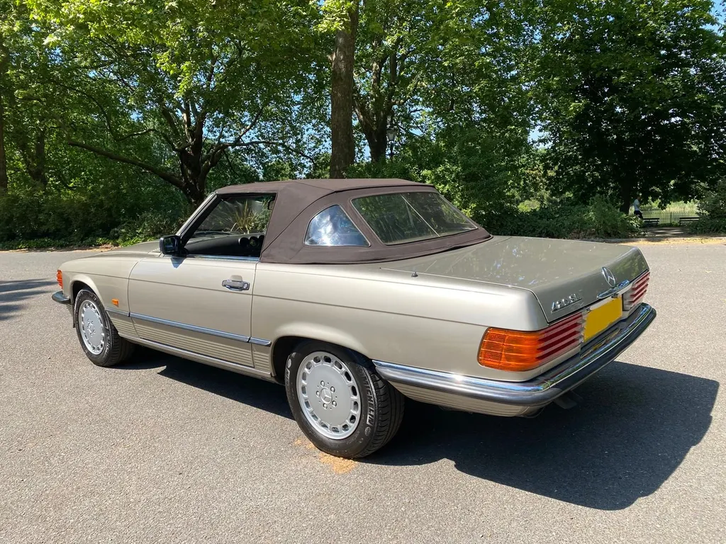 Mercedes benz sl series otcdi a7le5acnoesrttb