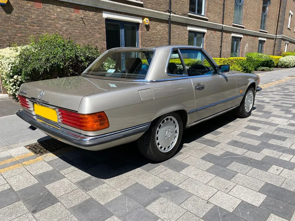 Mercedes benz sl series nhx3rumbhciysyaeiwxo4