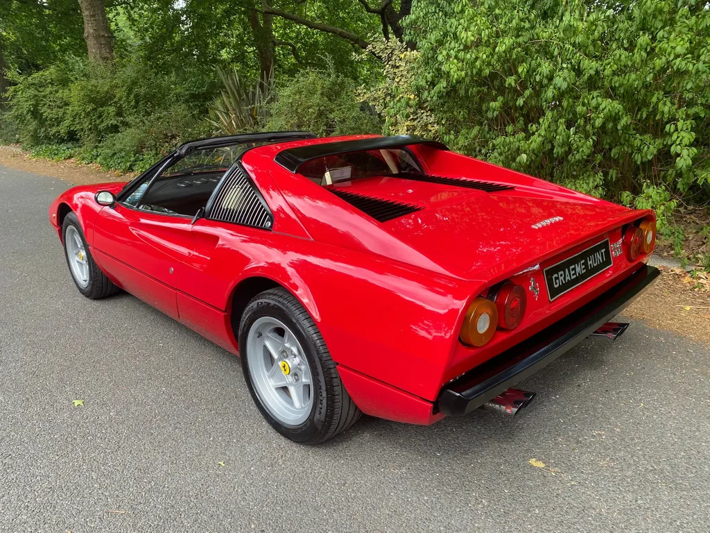Ferrari 308 gts r dns2grjwcuine1eyg10
