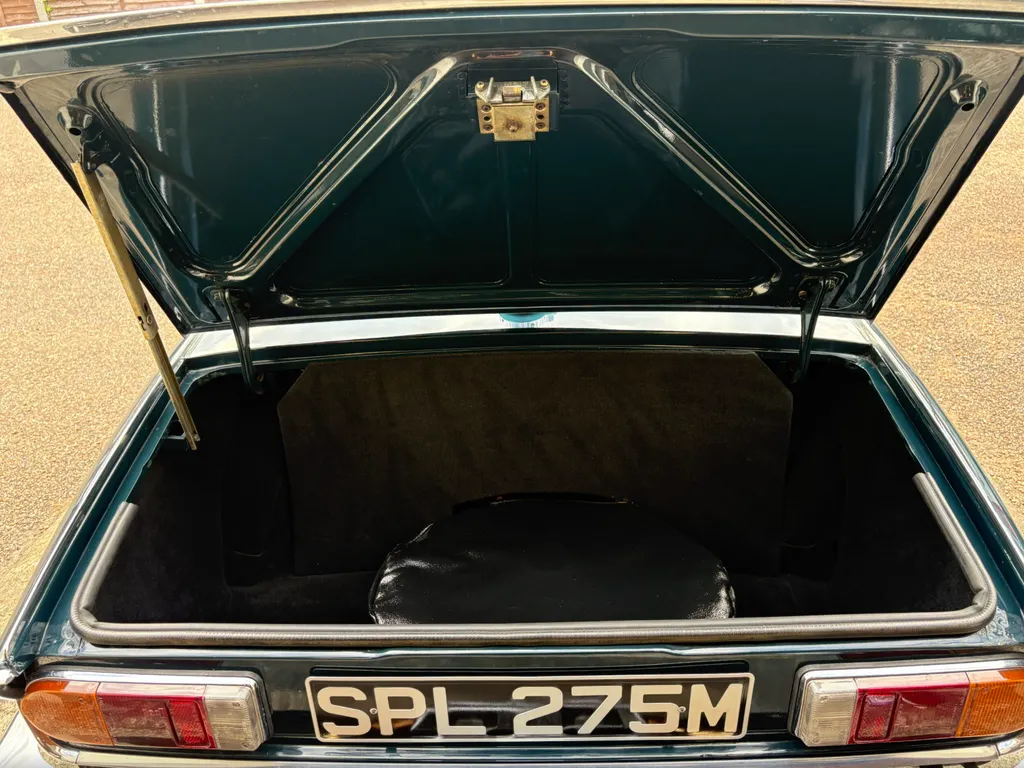 Triumph spitfire 9onln2rrrm0qf5x794 gl