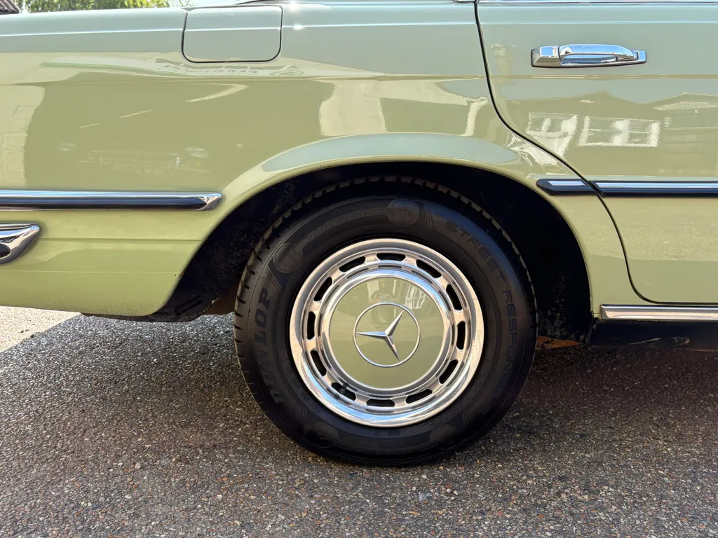 Mercedes benz 280s lwcflb0dn2puqpsqkbutp