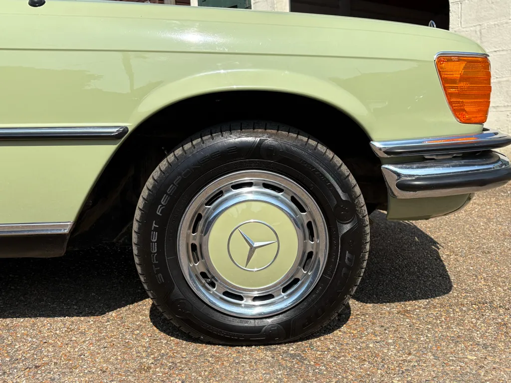 Mercedes benz 280s sqak01o5n vf22l9gu3a9