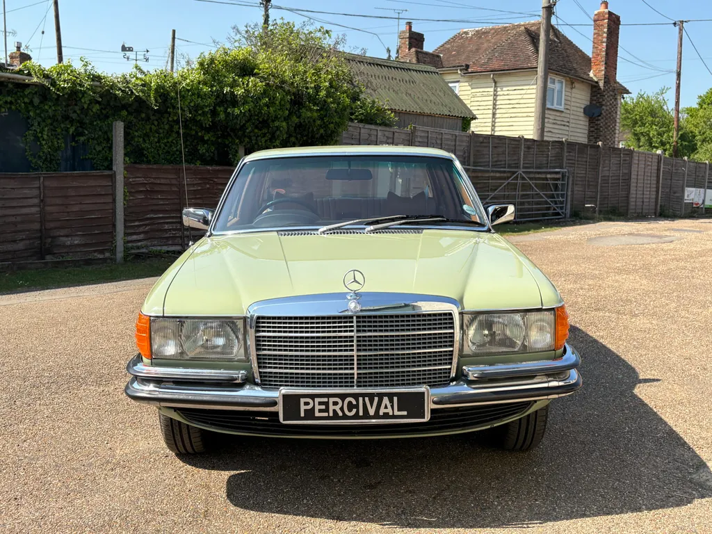 Mercedes benz 280s s23ncx09bvae77sko8xgm