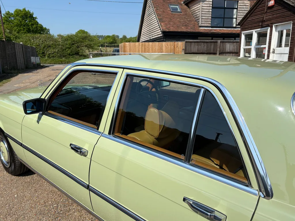 Mercedes benz 280s uktwoqbosjk10eokiisnb
