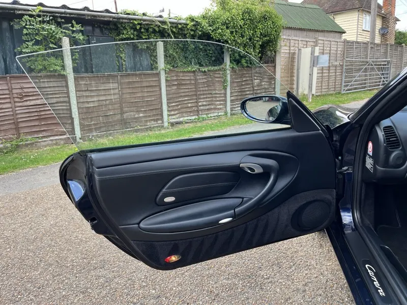 Porsche 911 hloin an  oqdwfa2ompy