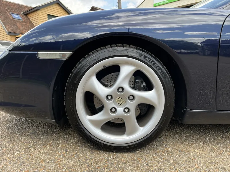 Porsche 911 kqro19azikmktldsgembi