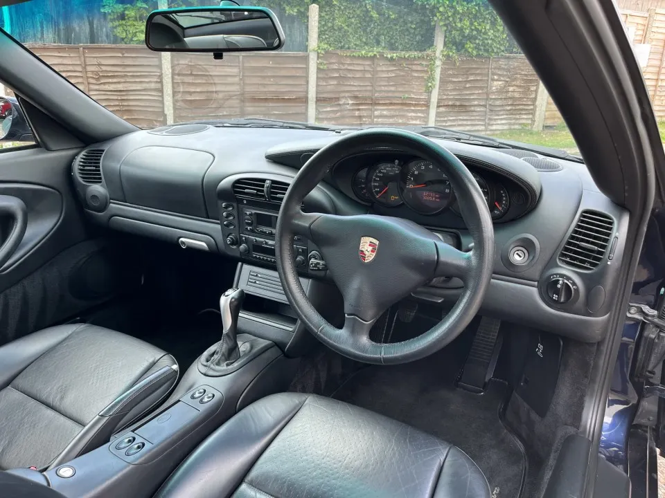 Porsche 911 u04cv2gg3bscadh71b7s4