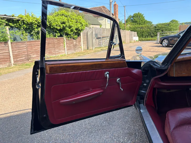 Jaguar mk10 je1kfbvfsyf bd8y3j2hg