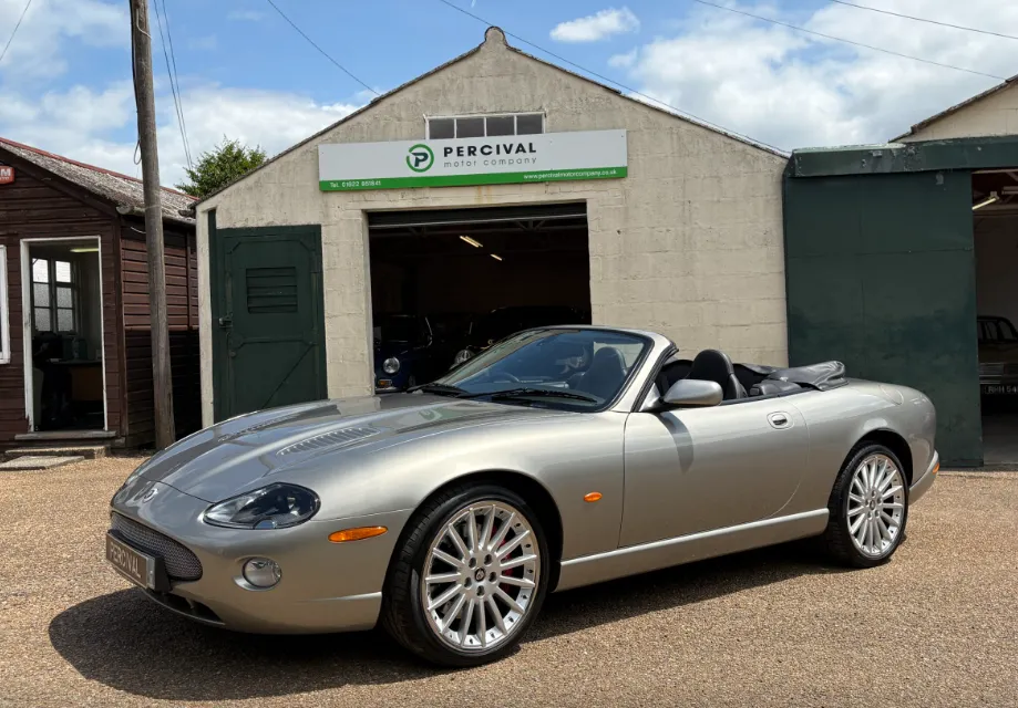Jaguar xk8 bb5nnthggeuxdpuyhflz1