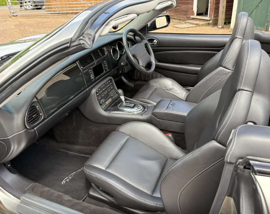 Jaguar xk8 slhq48sza13 o17 pzs52