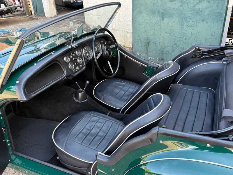 Triumph tr3a kogxta0frkkvxbak2tysc