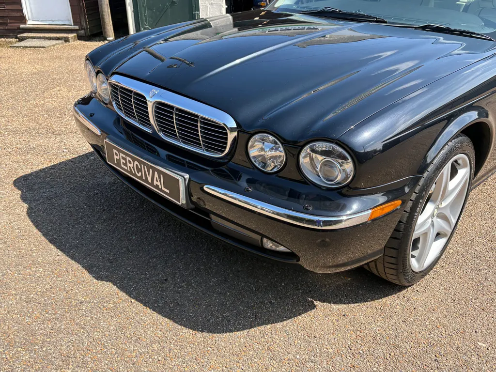 Jaguar xjr 13gccbqkahyosw4tr2ty 