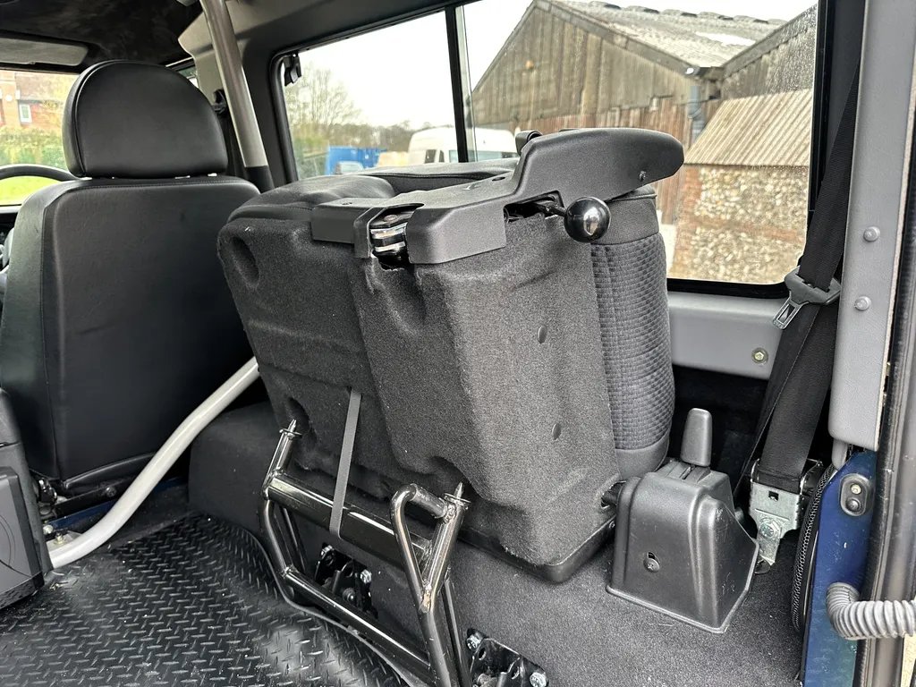 Land rover defender 90 td08ryvccddjsr2ztftkj