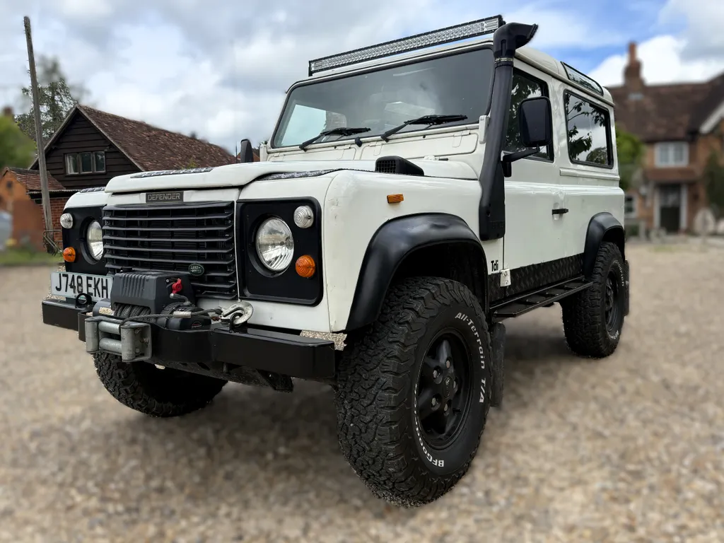 Land rover defender 90 itksdo1iin kizy3kcjgt