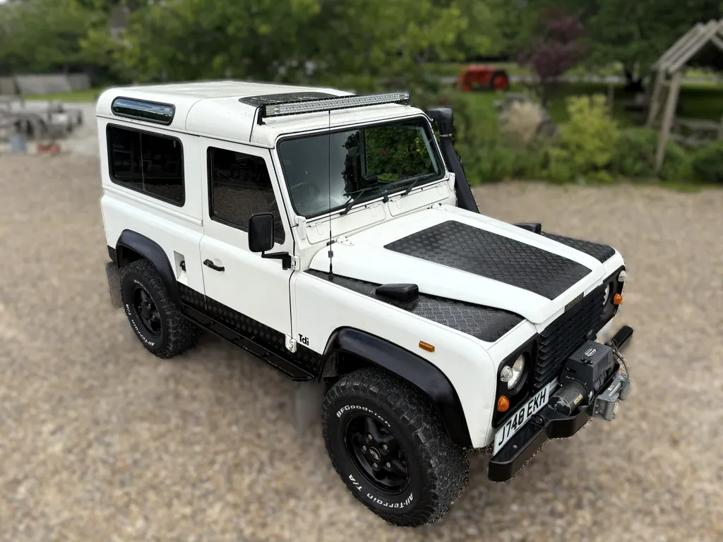Land rover defender 90 xfyqwndwbxgi1l vlnmyl