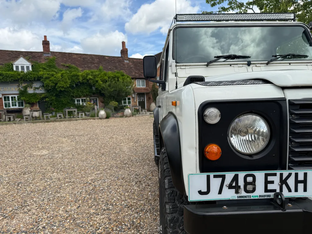 Land rover defender 90 y5jxxwj tx fyexcgk70j