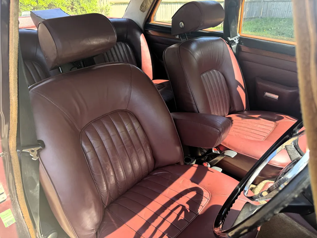 Rover p5b 2ah3nxr38q s9 8ujy4ji