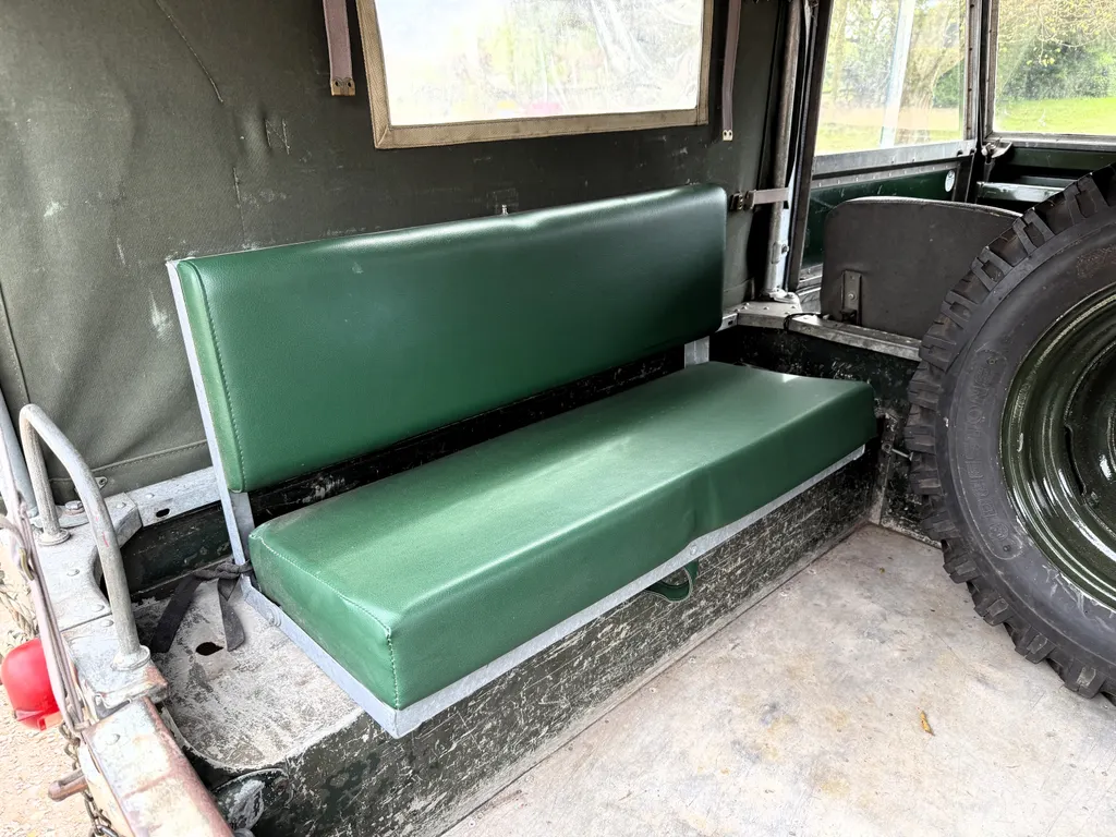 Land rover series 1 eq4bas3ckcbhz8wbqmomc
