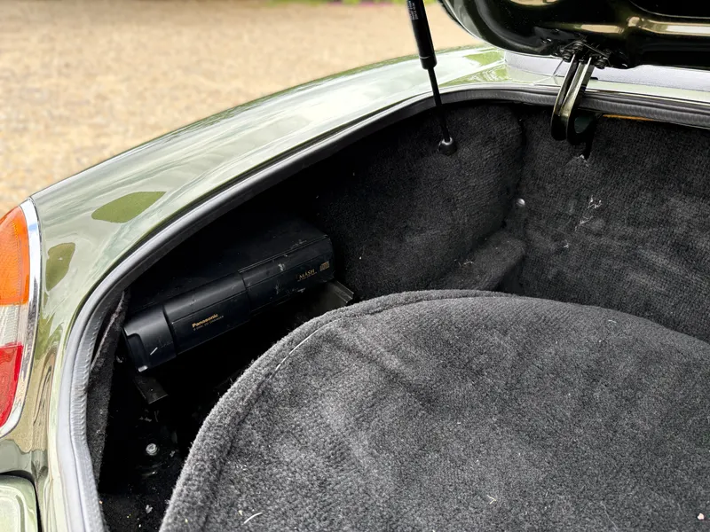 Mg roadster 5fodxl8ymr2dn83 uuhrm