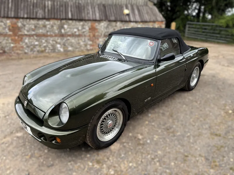 Mg roadster mxbt9itnwf3epm9h9stke