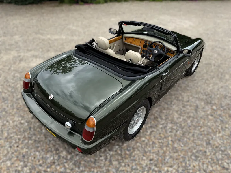 Mg roadster sfmcocknayxow1q7wwpjm