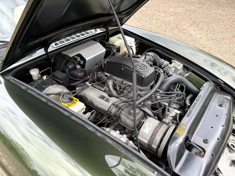 Mg roadster d j7mukv9ua8sogqmjrdb