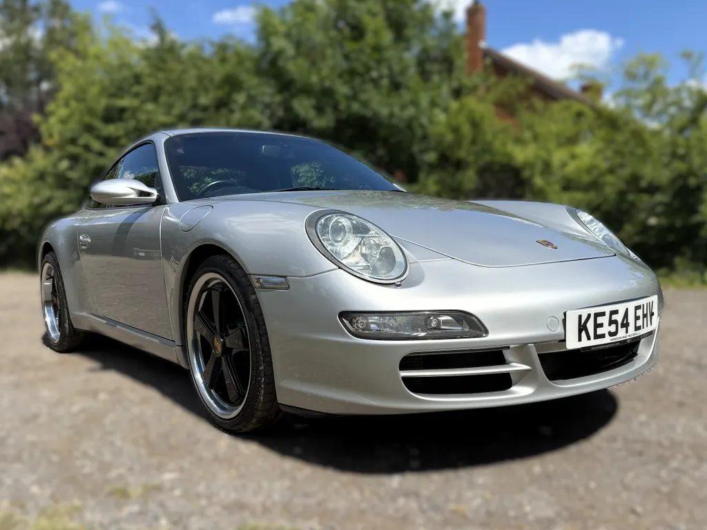 Porsche 911  d2nuxj dsk7oq3ba05vo