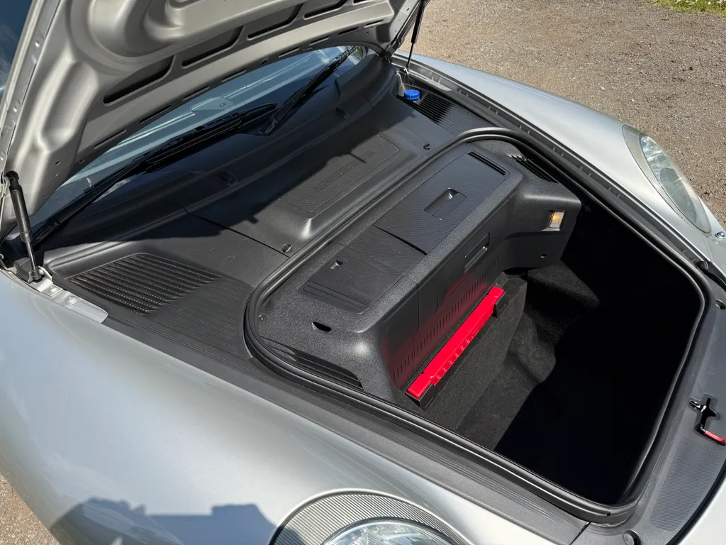 Porsche 911 efe5v6ncfdef73fbh96oc
