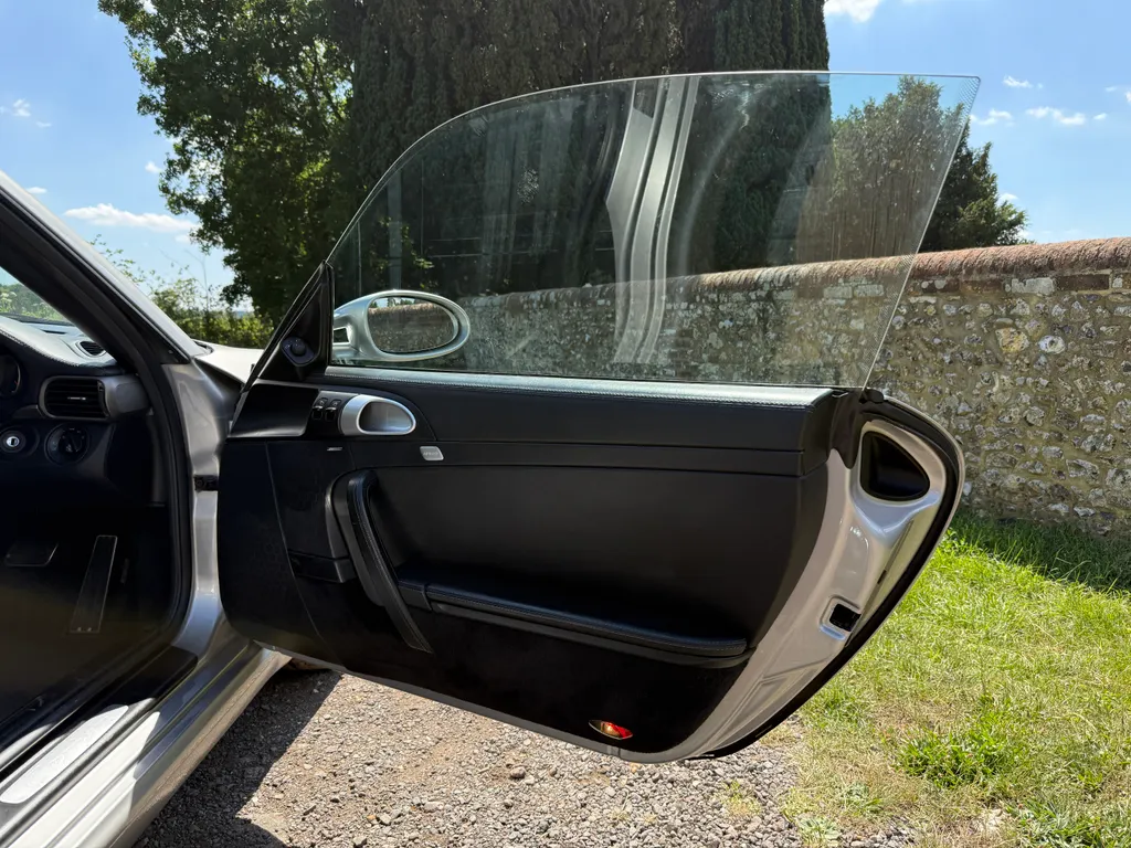 Porsche 911 bwoi y8ltnyruwpukm1oi