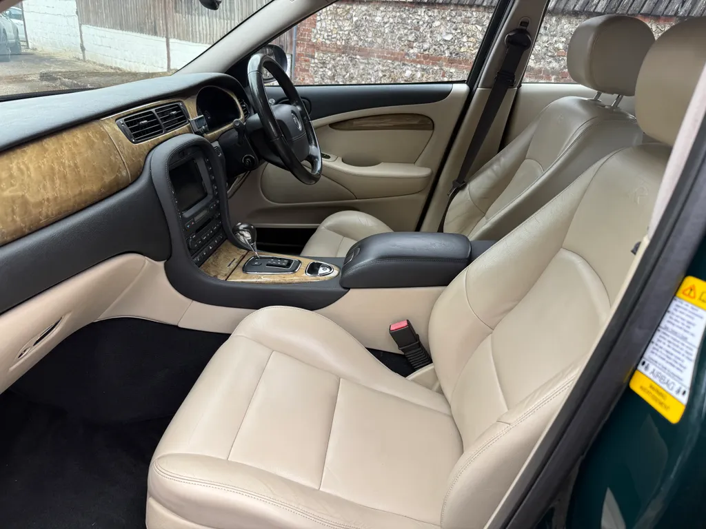 Jaguar s type i9 sjpjn8wehelb pn1nz