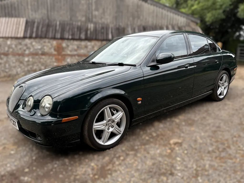 Jaguar s type cb8c9jiulm9ey1xeglv8g