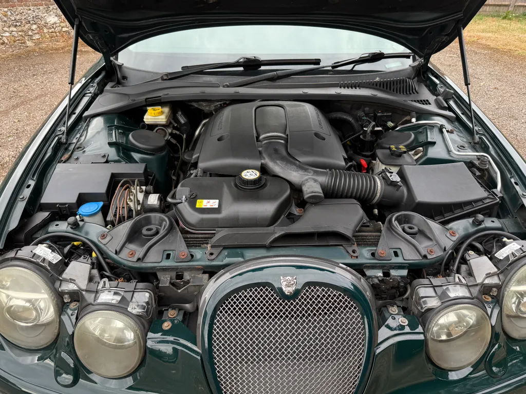 Jaguar s type fy 3v6lucyungv zx1cjv
