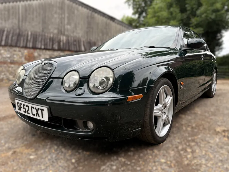 Jaguar s type taot8rmzuzhnaafi6jgln