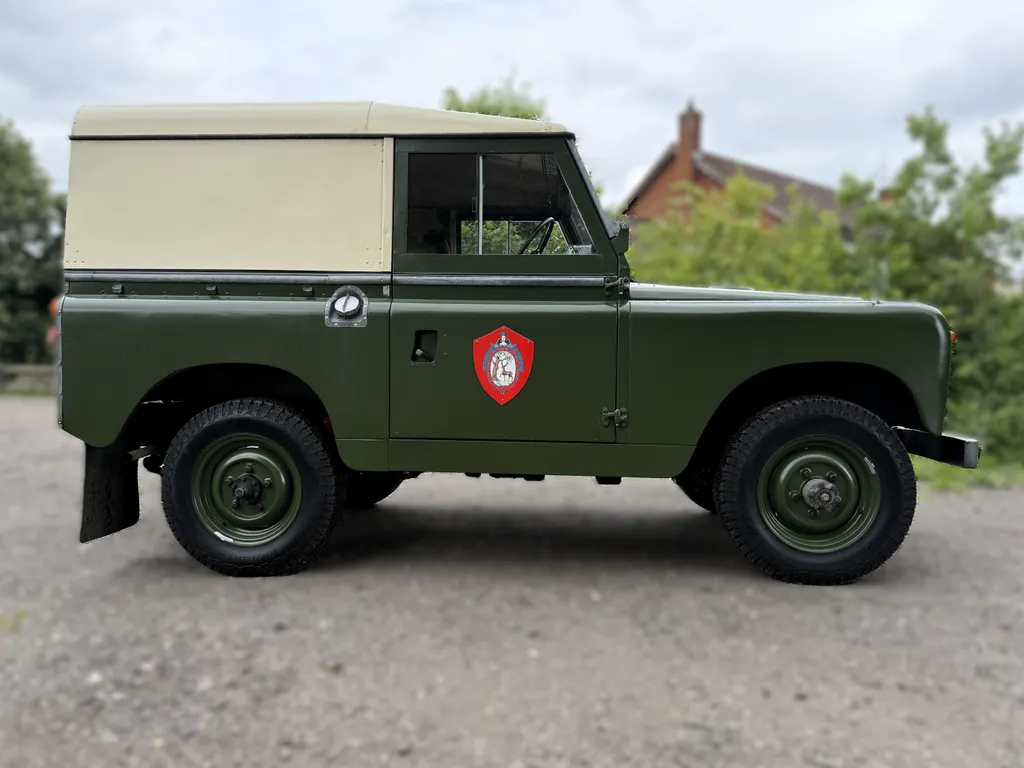 Land rover series 2 zhivwazd3 waqrtm02g8j