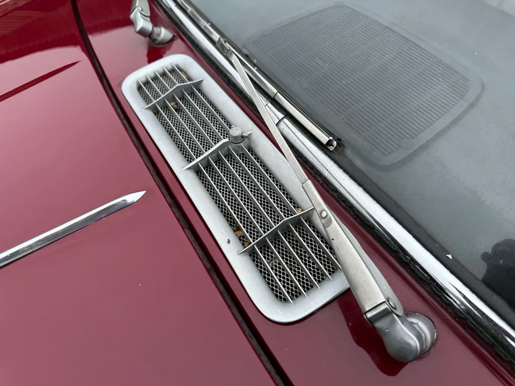 Daimler sovereign  4iedj8t0npqihswo0fi2z