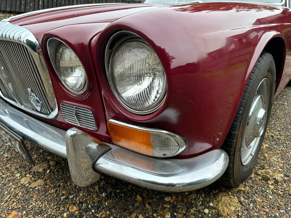 Daimler sovereign  cstnoc01slzlnm6q5yrsz