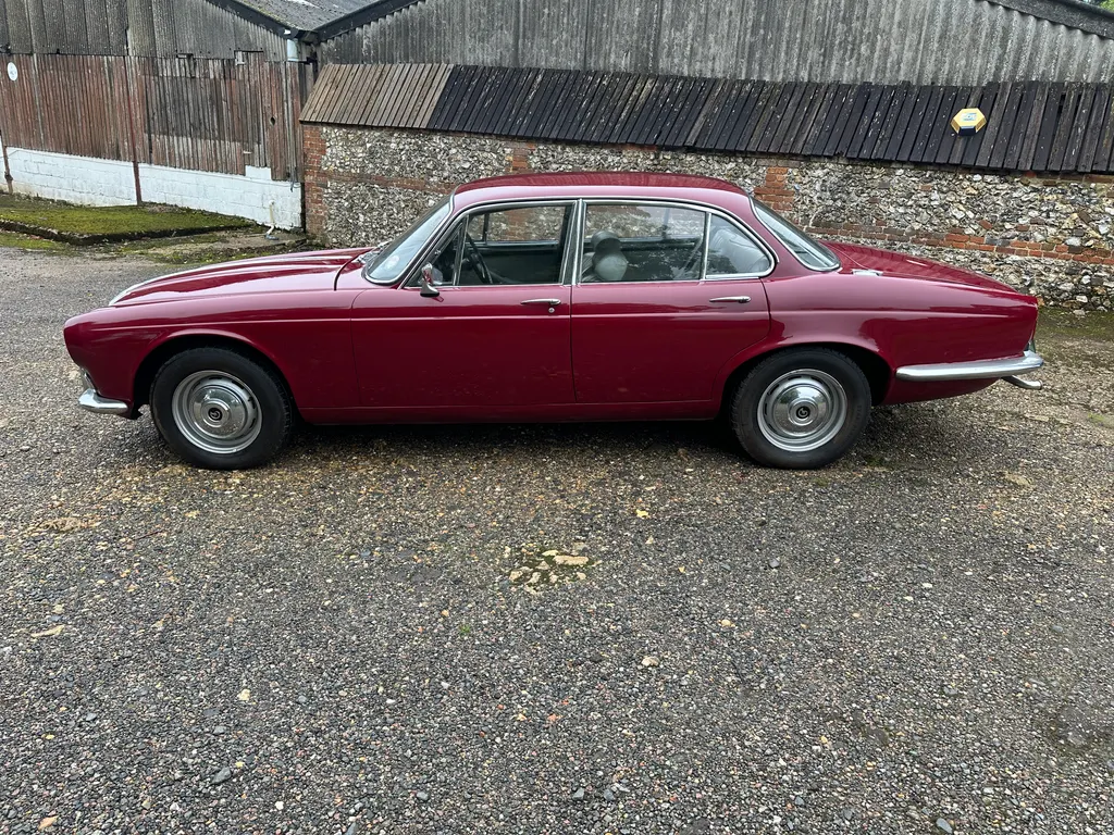 Daimler sovereign  qvc4ntfz 3oekmis3zkvy