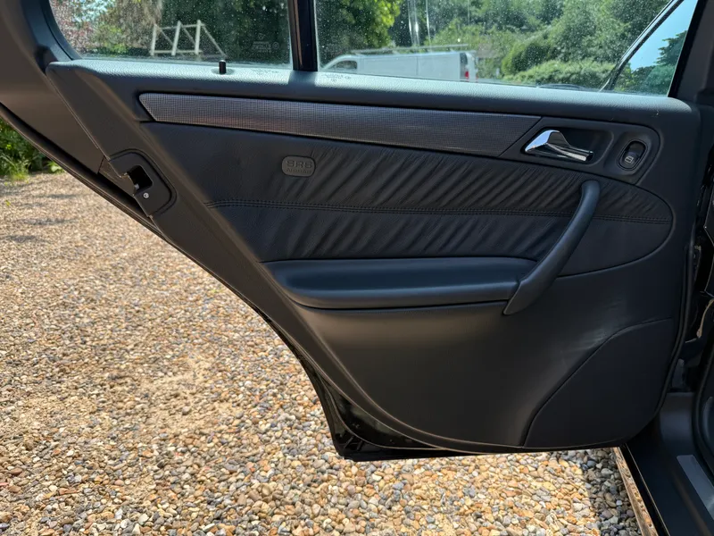 Mercedes benz c class bsm1fsva6rk3dqbobxr9k