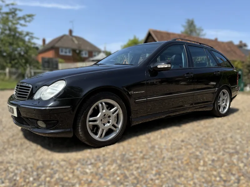 Mercedes benz c class oy3pkdsaxj9ohiuctfs0a