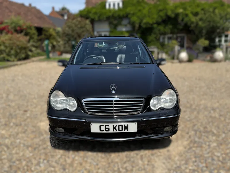 Mercedes benz c class oyqnxz7hduxyrlvjtzlrs