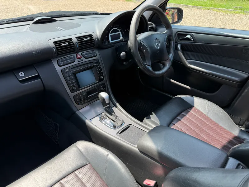 Mercedes benz c class xeuaaqiqqphc1sgjplaux