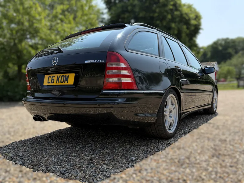 Mercedes benz c class yerekxzmgbvh9xbp qvht